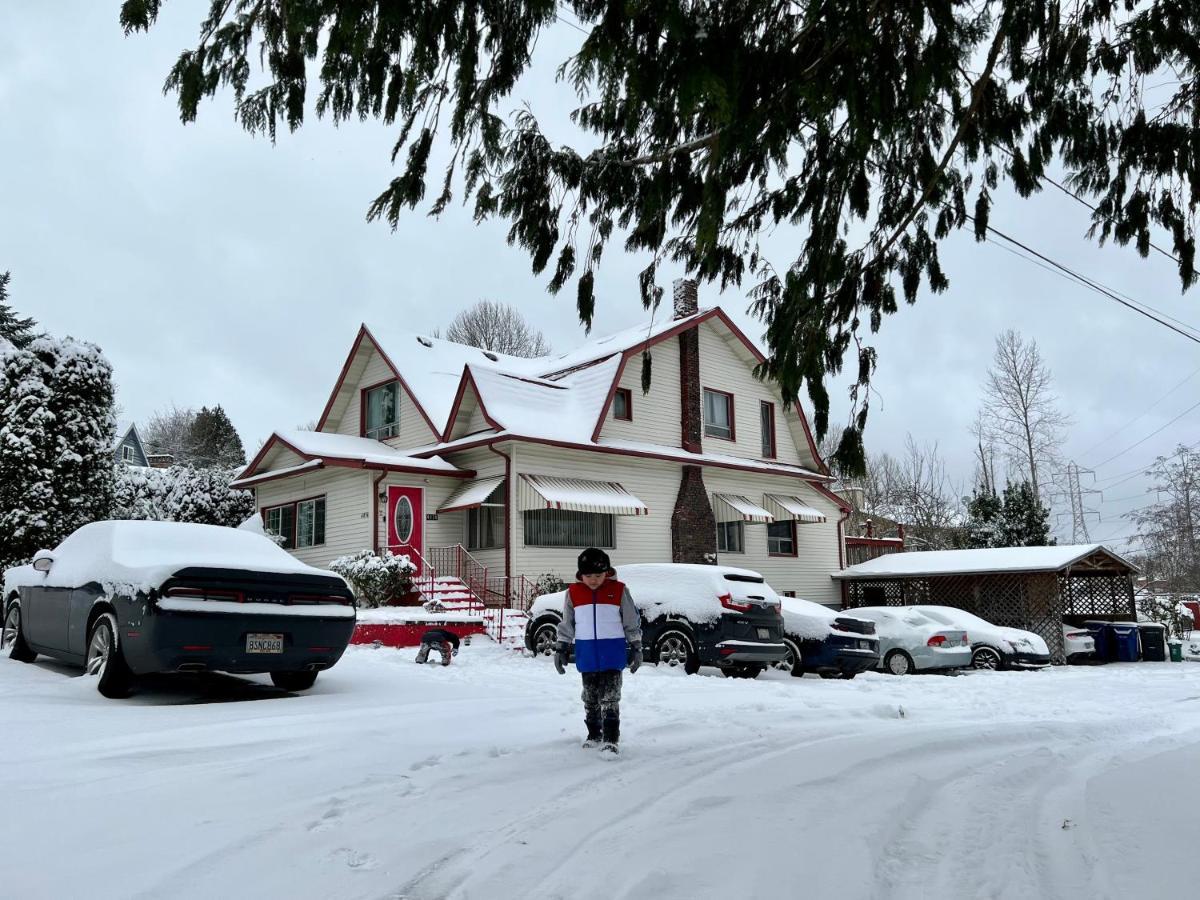Cozy Private Room With Shared Bathroom On The 1St Floor - Conveniently Located Near Seatac Airport And Downtown Сиатъл Екстериор снимка
