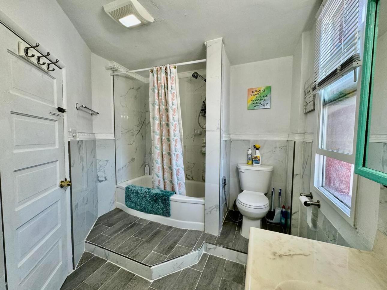 Cozy Private Room With Shared Bathroom On The 1St Floor - Conveniently Located Near Seatac Airport And Downtown Сиатъл Екстериор снимка
